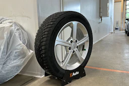 musta Mercedes-Benz CLA 2020 kuva 13.