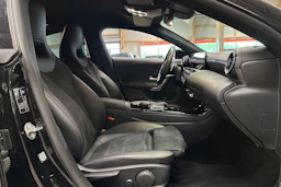 musta Mercedes-Benz CLA 2020 kuva 15.