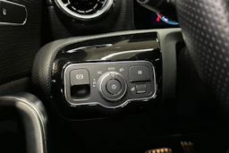 musta Mercedes-Benz CLA 2020 kuva 26.