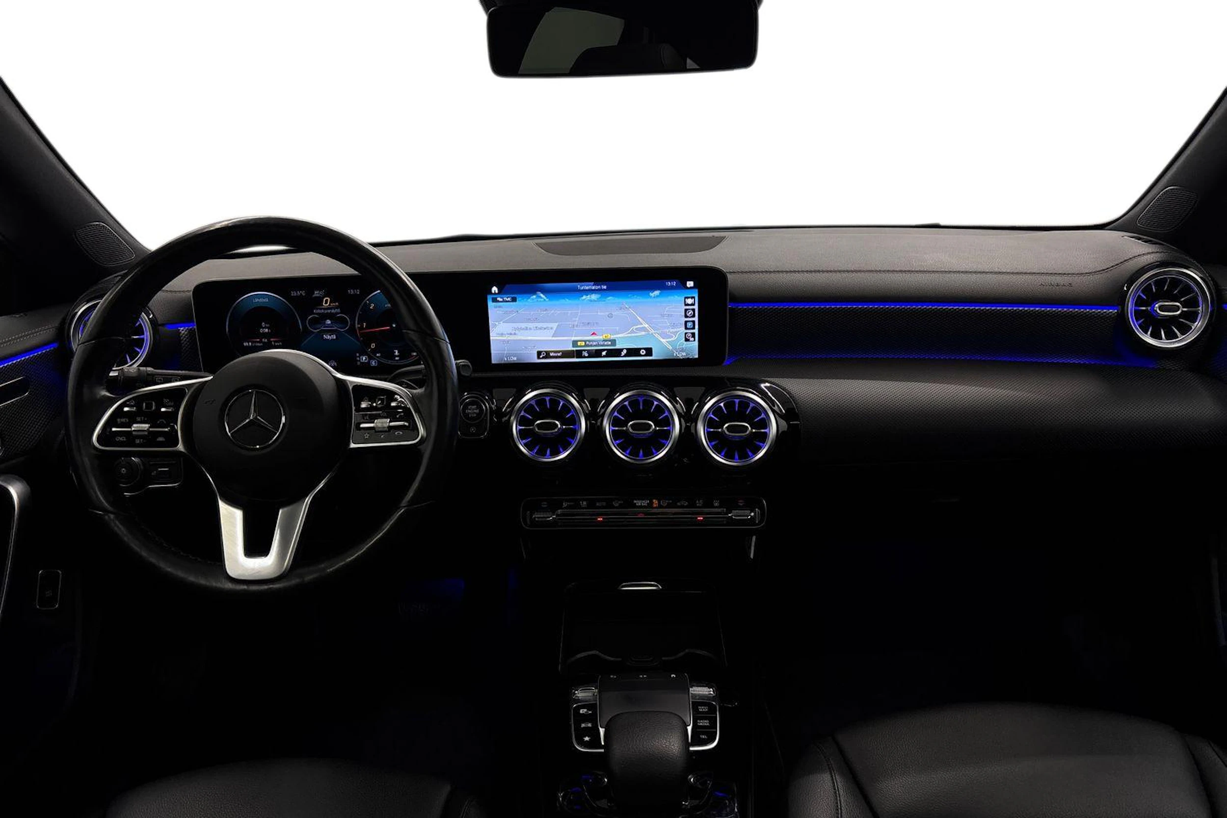 valkoinen Mercedes-Benz CLA 2020 kuva 9.