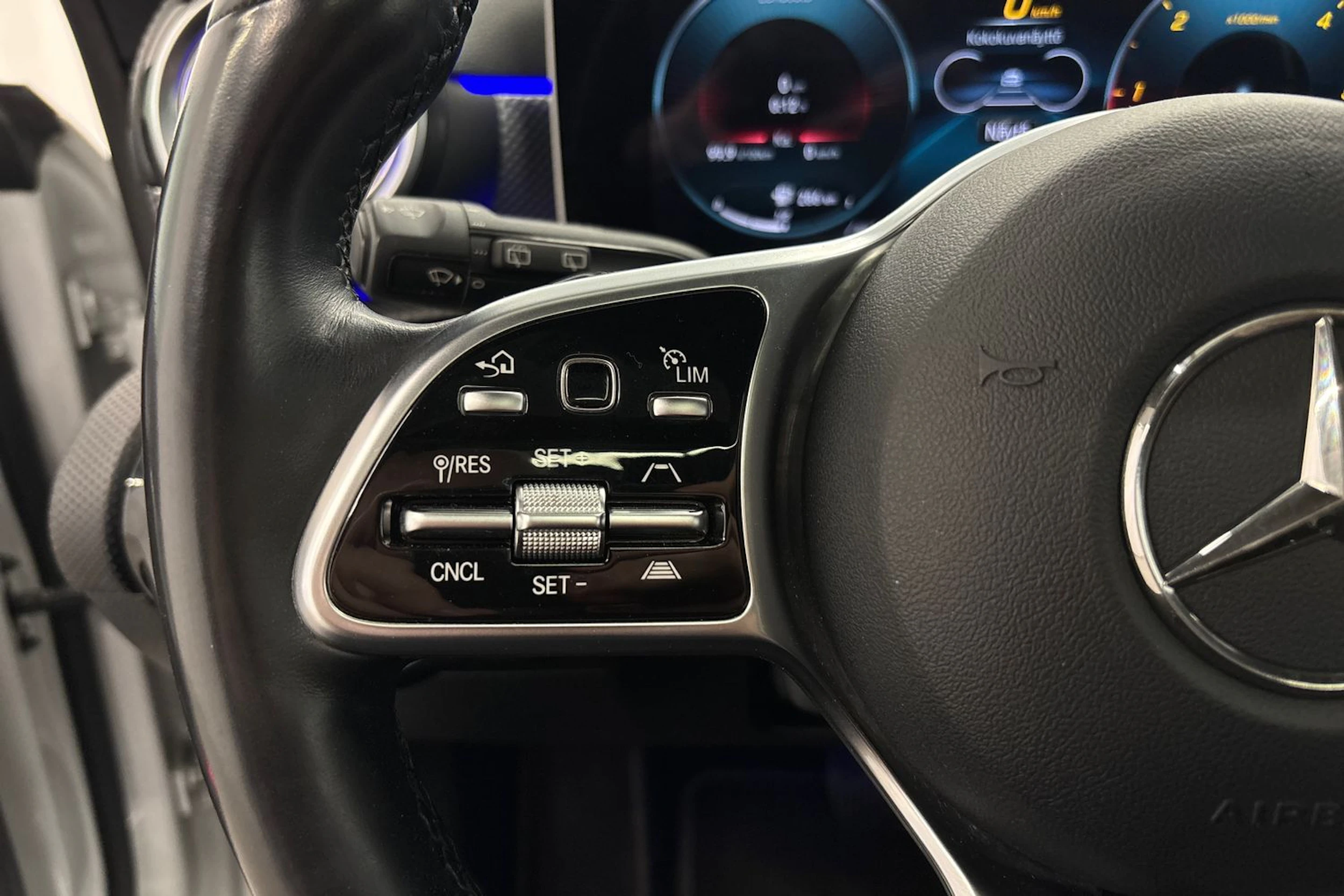 valkoinen Mercedes-Benz CLA 2020 kuva 15.