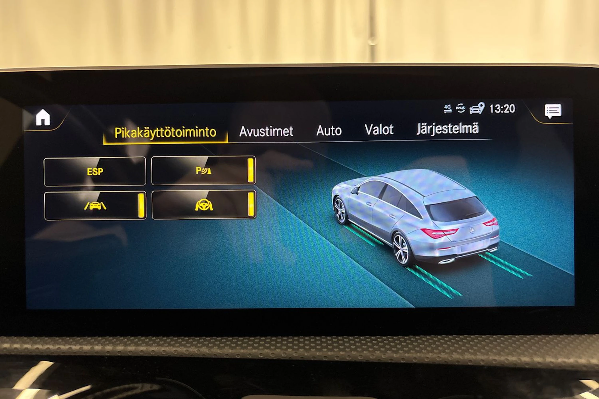 valkoinen Mercedes-Benz CLA 2020 kuva 23.