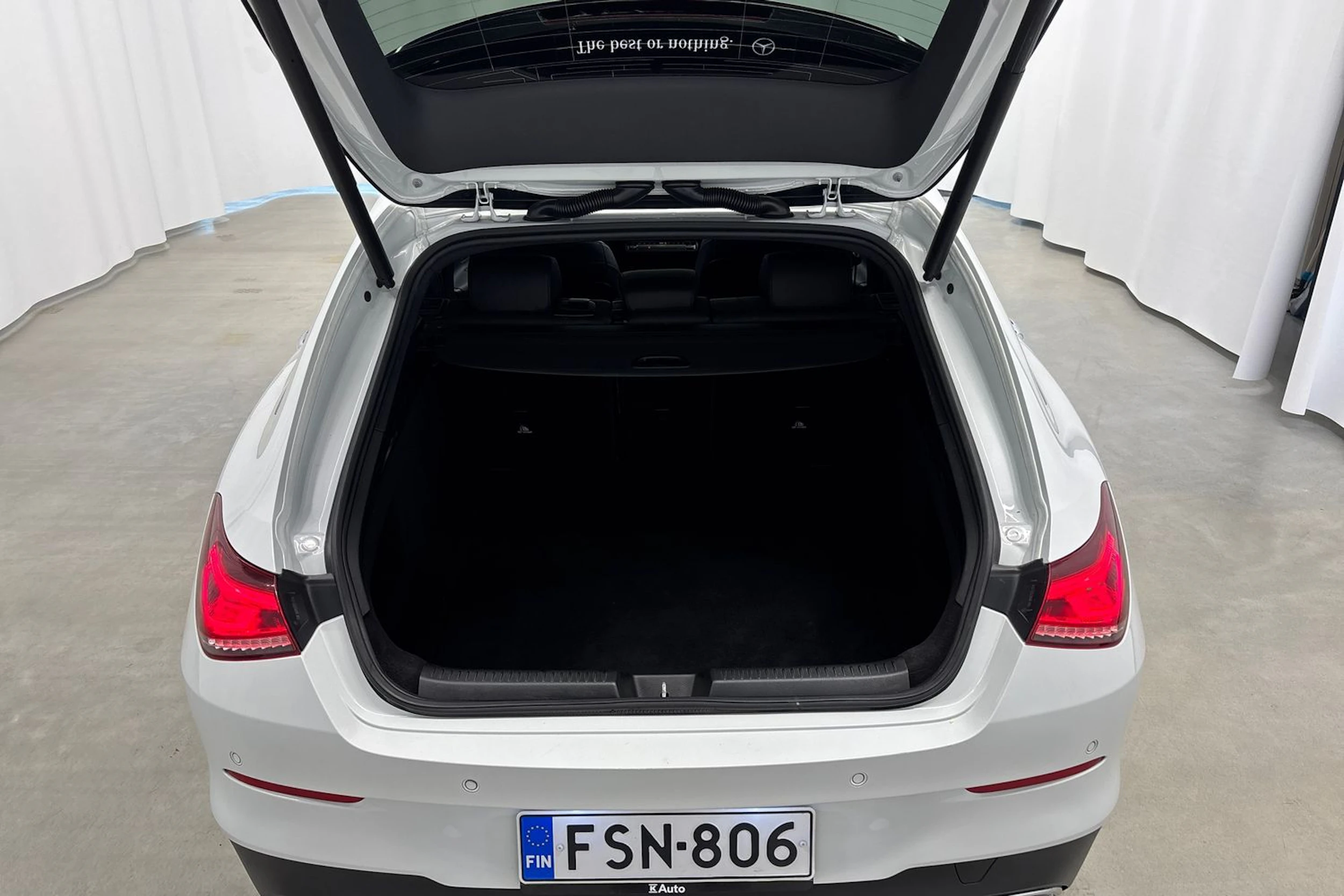 valkoinen Mercedes-Benz CLA 2020 kuva 25.