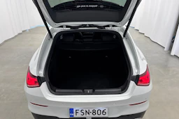 valkoinen Mercedes-Benz CLA 2020 kuva 25.