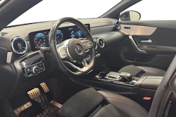 musta Mercedes-Benz CLA 2020 kuva 8.