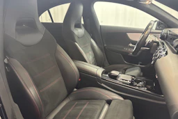 musta Mercedes-Benz CLA 2020 kuva 15.