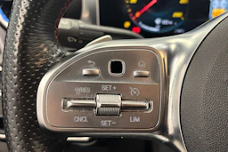 musta Mercedes-Benz CLA 2020 kuva 19.