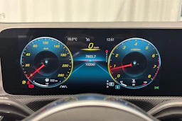 musta Mercedes-Benz CLA 2020 kuva 21.