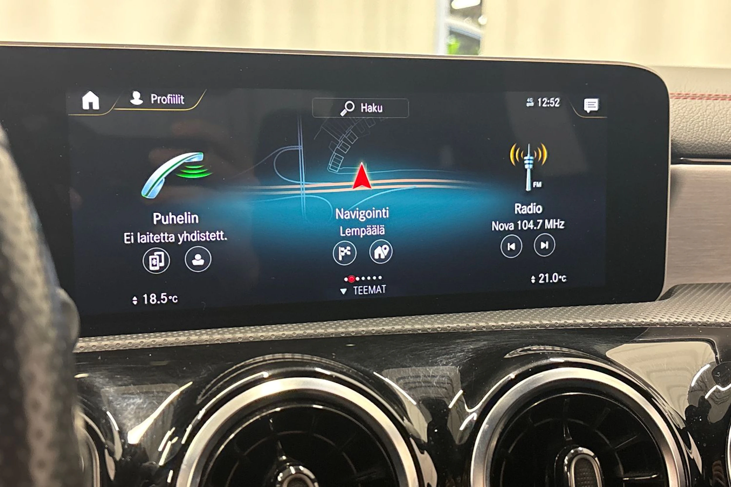musta Mercedes-Benz CLA 2020 kuva 22.