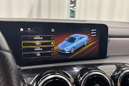 musta Mercedes-Benz CLA 2020 kuva 24.