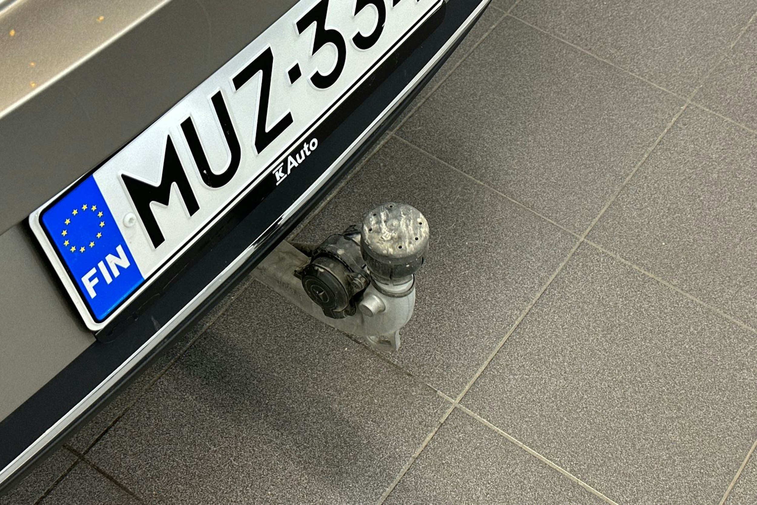 harmaa Mercedes-Benz CLA 2020 kuva 16.