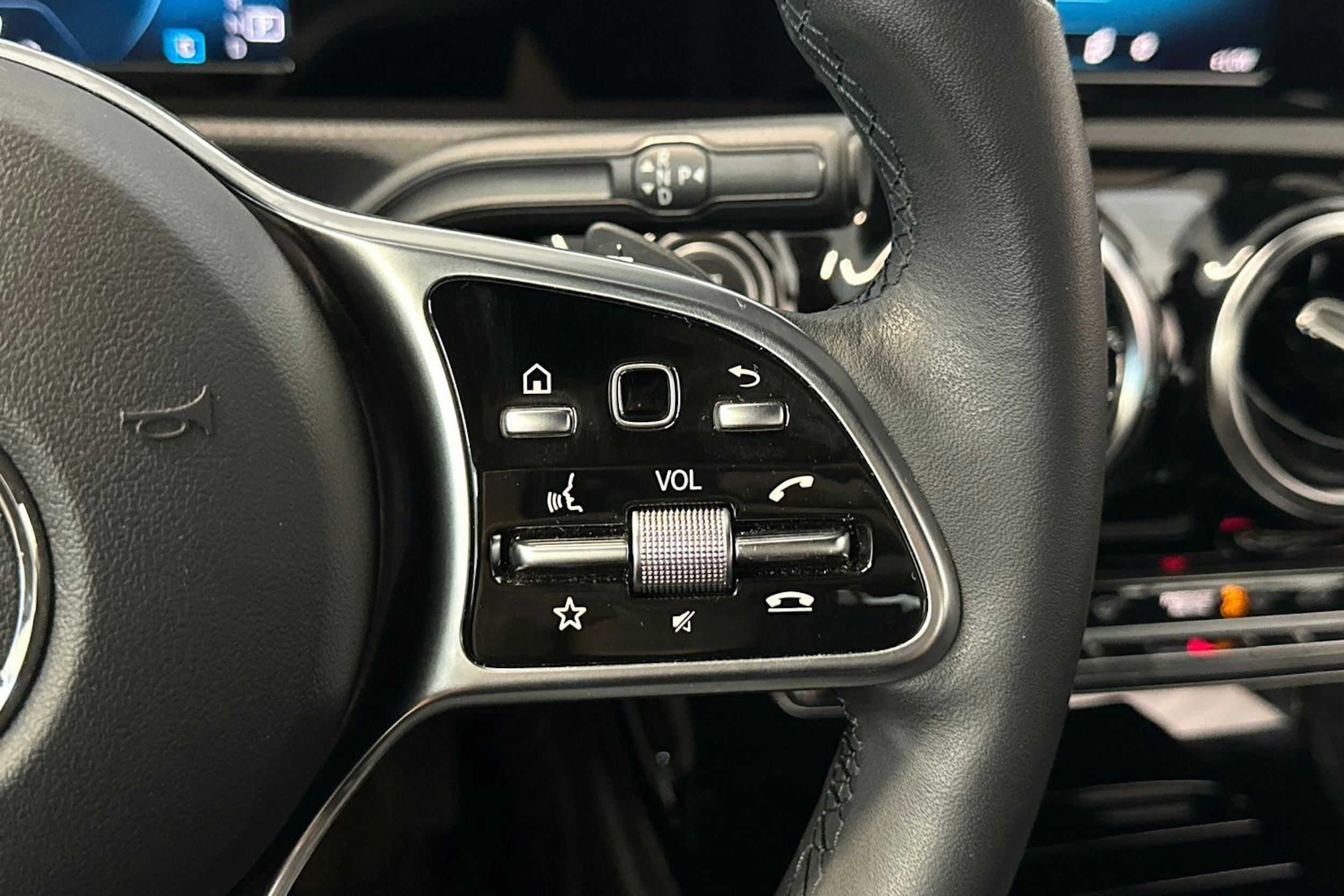 harmaa Mercedes-Benz CLA 2020 kuva 20.