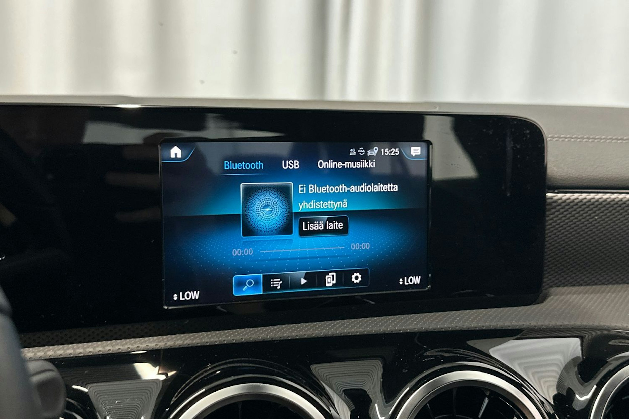 harmaa Mercedes-Benz CLA 2020 kuva 25.