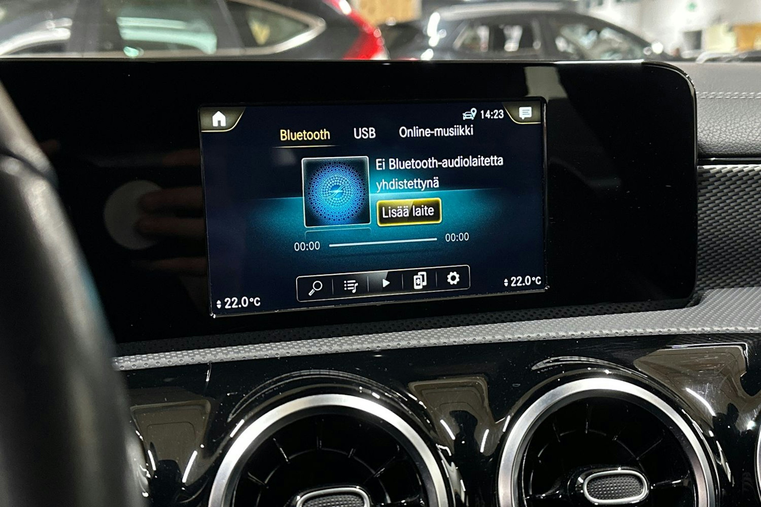 harmaa Mercedes-Benz CLA 2020 kuva 16.