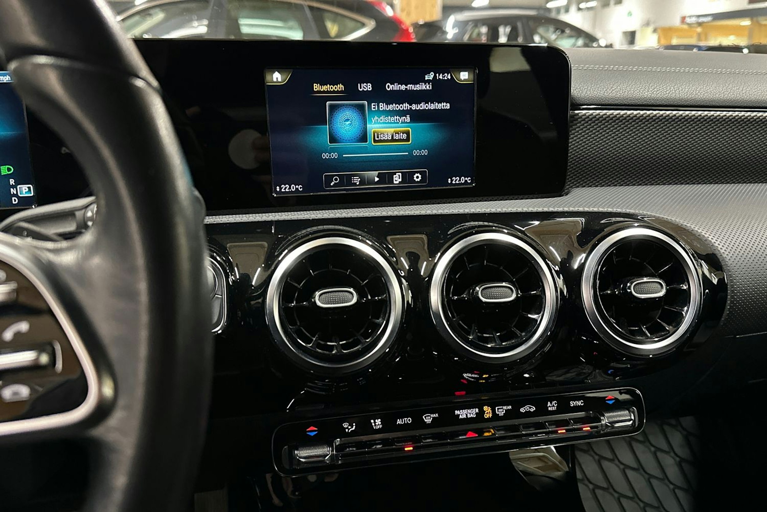 harmaa Mercedes-Benz CLA 2020 kuva 18.