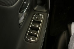 harmaa Mercedes-Benz CLA 2020 kuva 26.