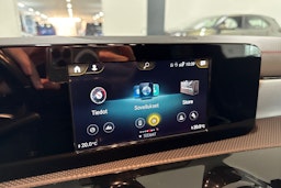 valkoinen Mercedes-Benz CLA 2020 kuva 16.