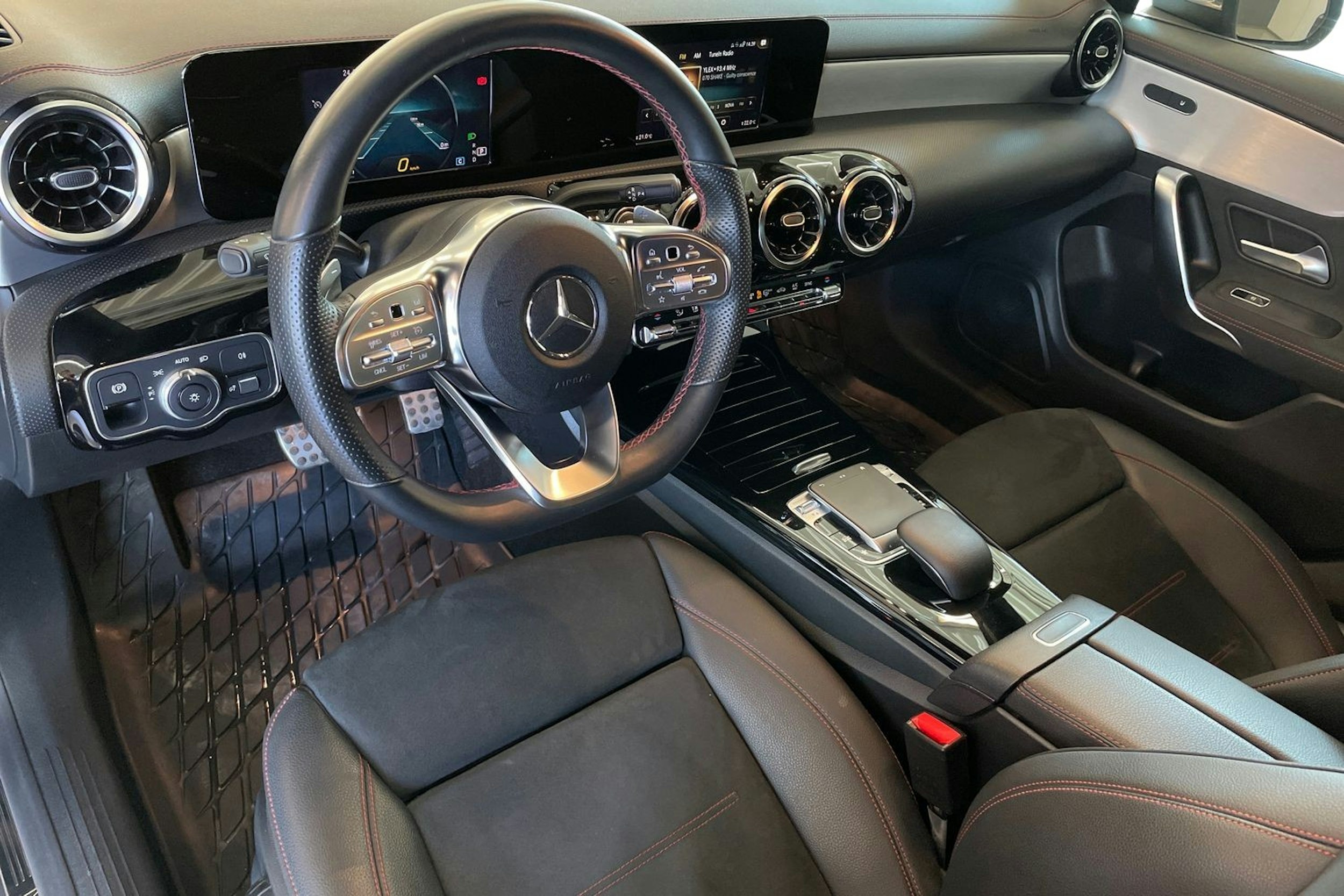 harmaa Mercedes-Benz CLA 2020 kuva 7.