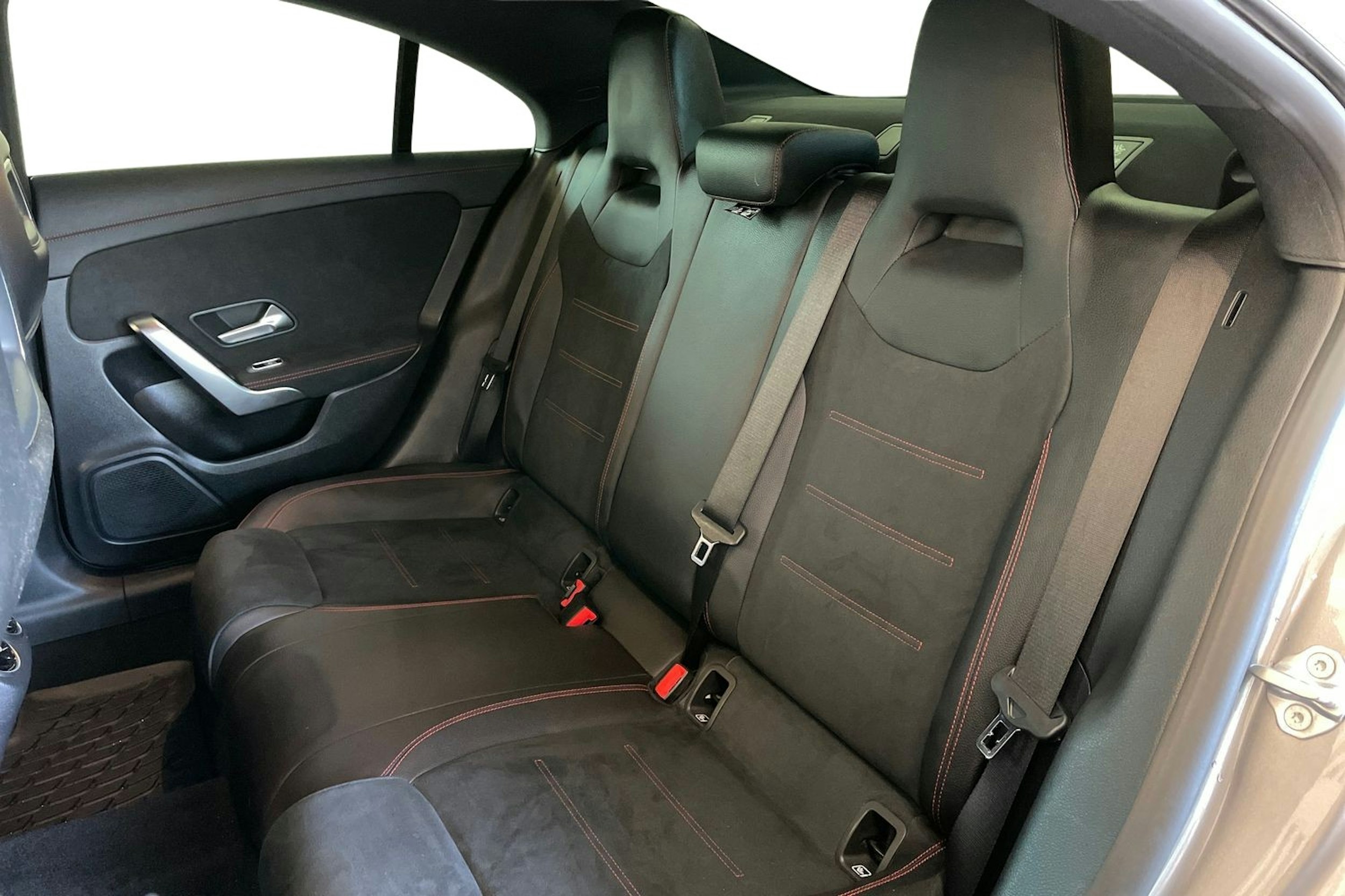 harmaa Mercedes-Benz CLA 2020 kuva 10.