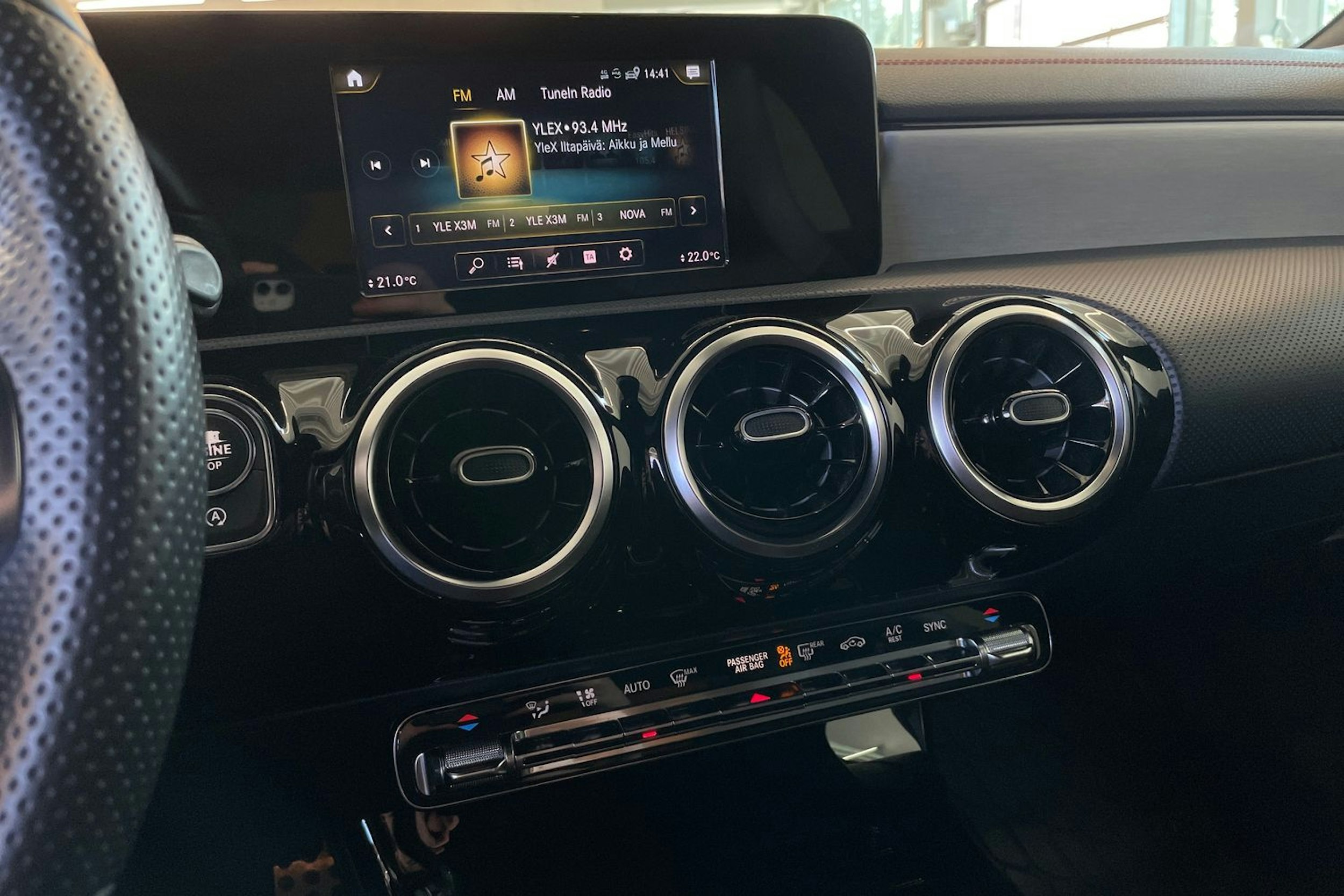 harmaa Mercedes-Benz CLA 2020 kuva 20.