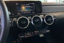 harmaa Mercedes-Benz CLA 2020 kuva 20.