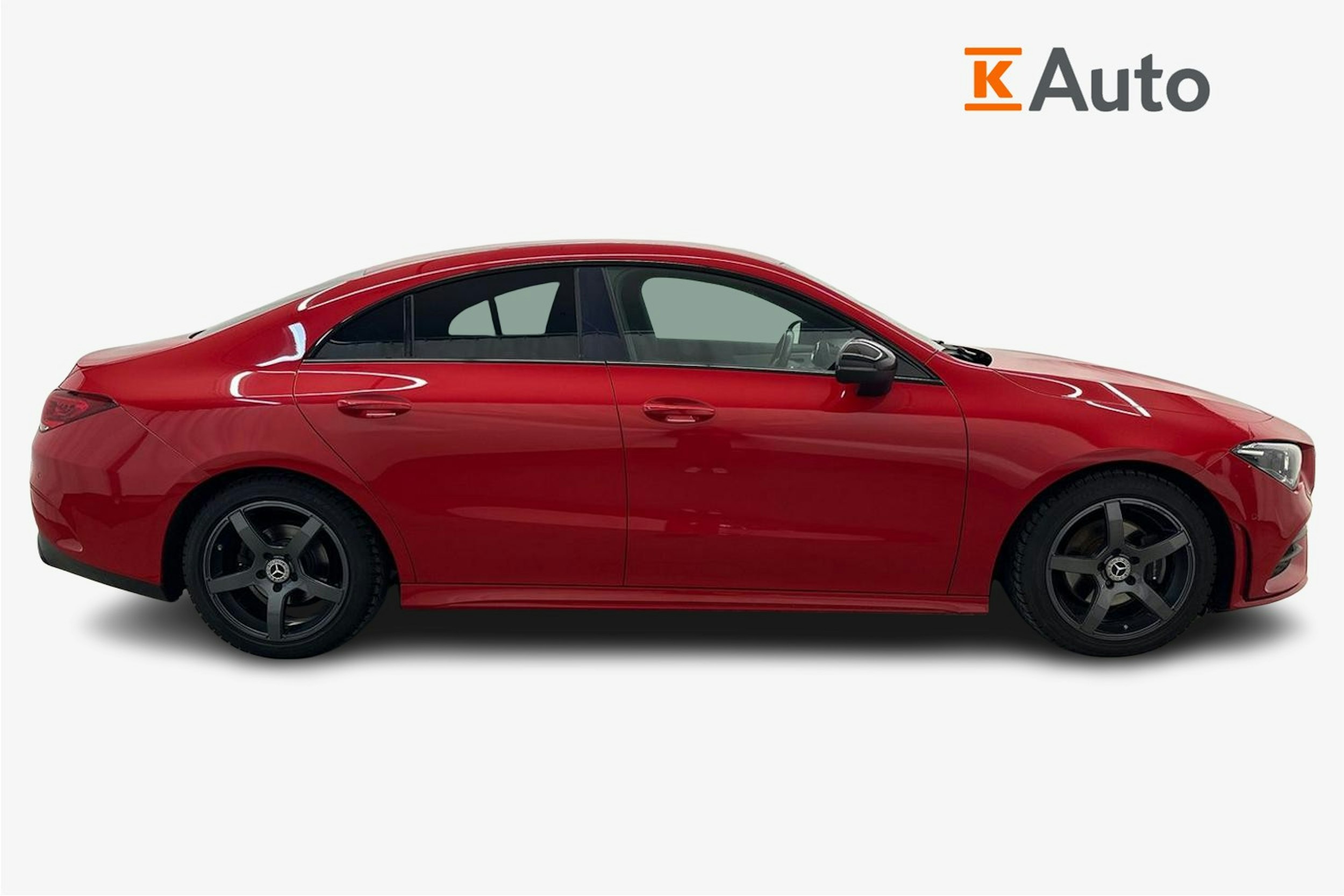 punainen Mercedes-Benz CLA 2020 kuva 6.