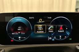 punainen Mercedes-Benz CLA 2020 kuva 19.