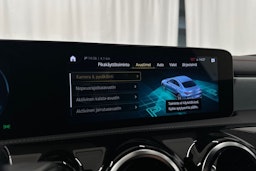 punainen Mercedes-Benz CLA 2020 kuva 25.