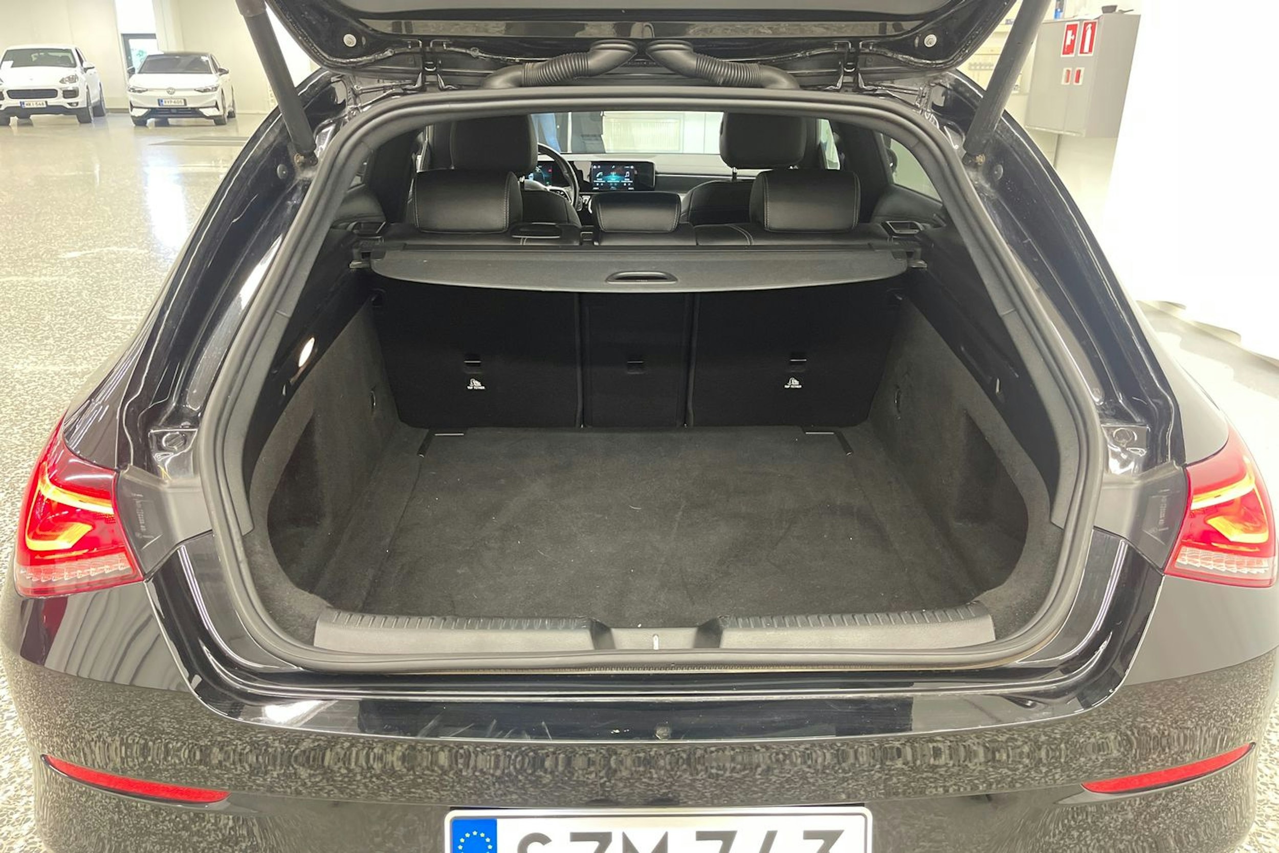 Musta Mercedes-Benz CLA 2020 kuva 23.