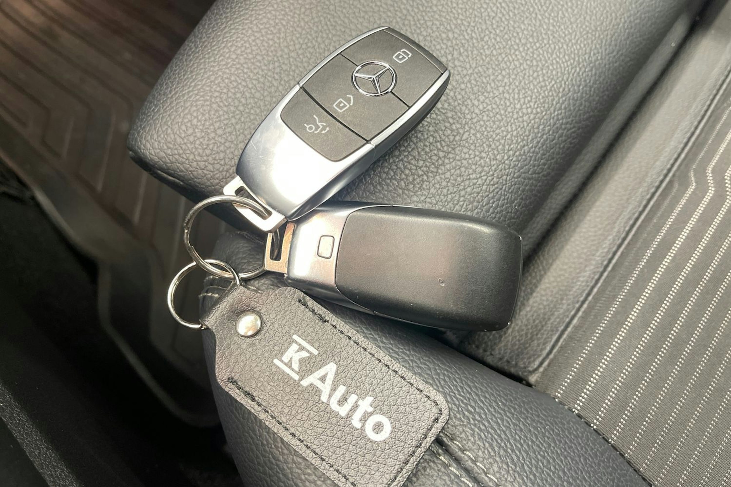 Musta Mercedes-Benz CLA 2020 kuva 25.