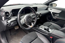musta Mercedes-Benz CLA 2020 kuva 3.