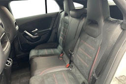 valkoinen Mercedes-Benz CLA 2020 kuva 8.