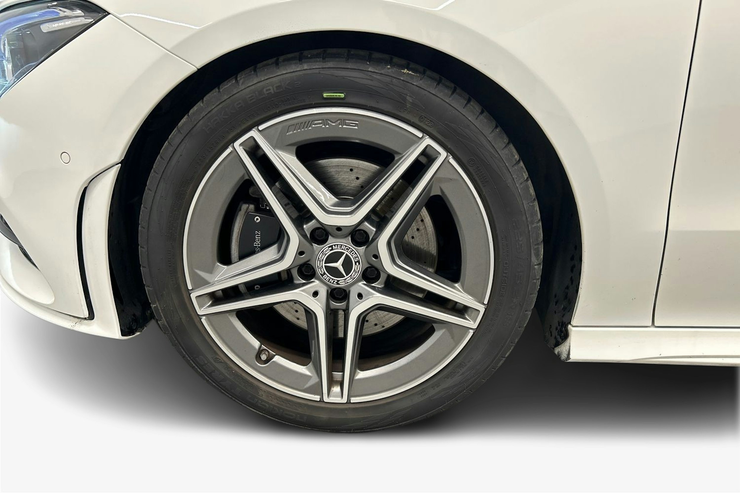valkoinen Mercedes-Benz CLA 2020 kuva 9.