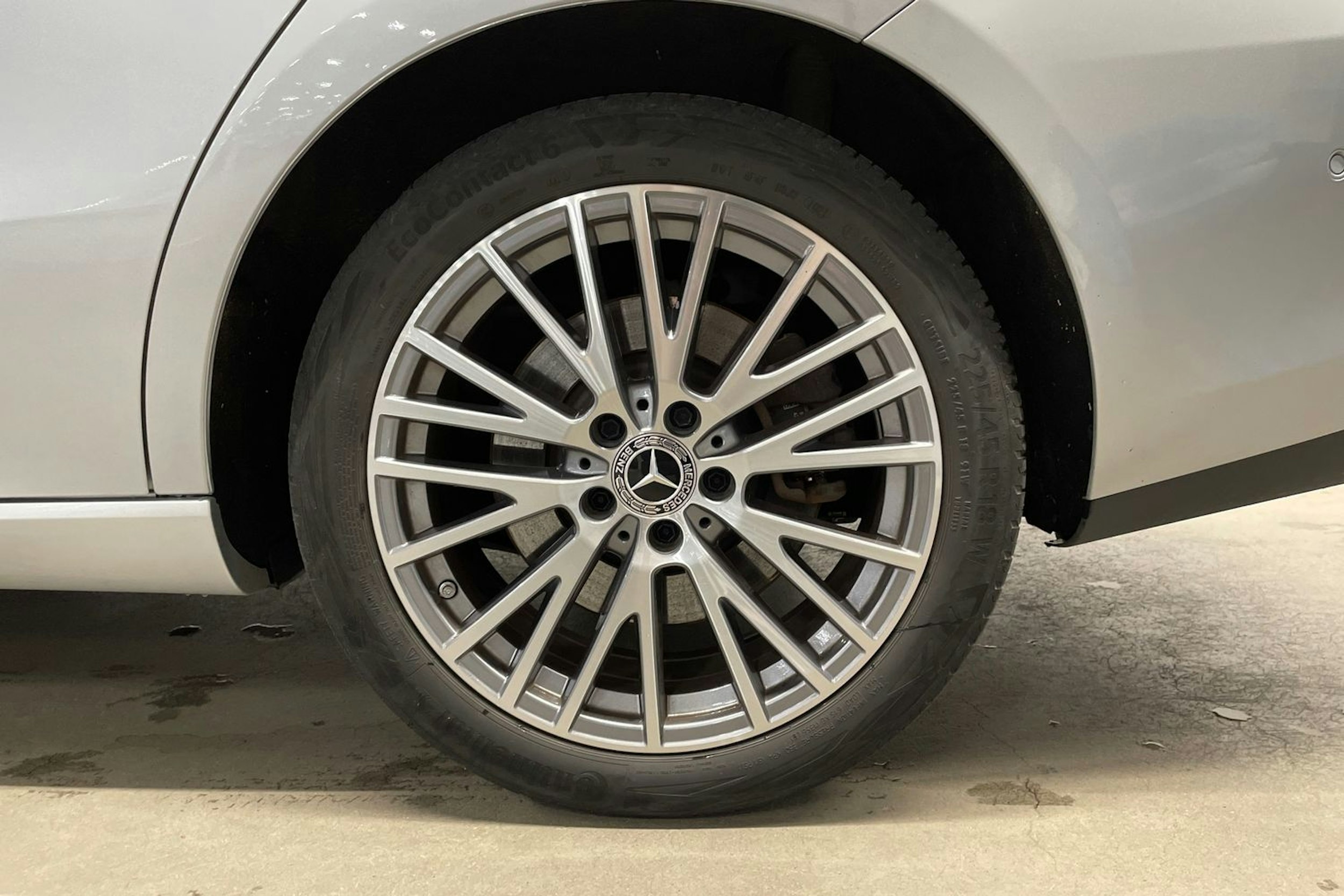 harmaa Mercedes-Benz CLA 2021 kuva 11.