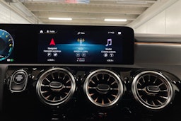 harmaa Mercedes-Benz CLA 2021 kuva 16.