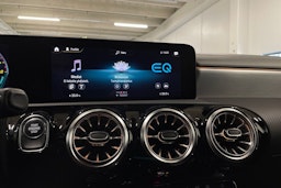 harmaa Mercedes-Benz CLA 2021 kuva 17.