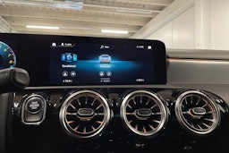 harmaa Mercedes-Benz CLA 2021 kuva 18.