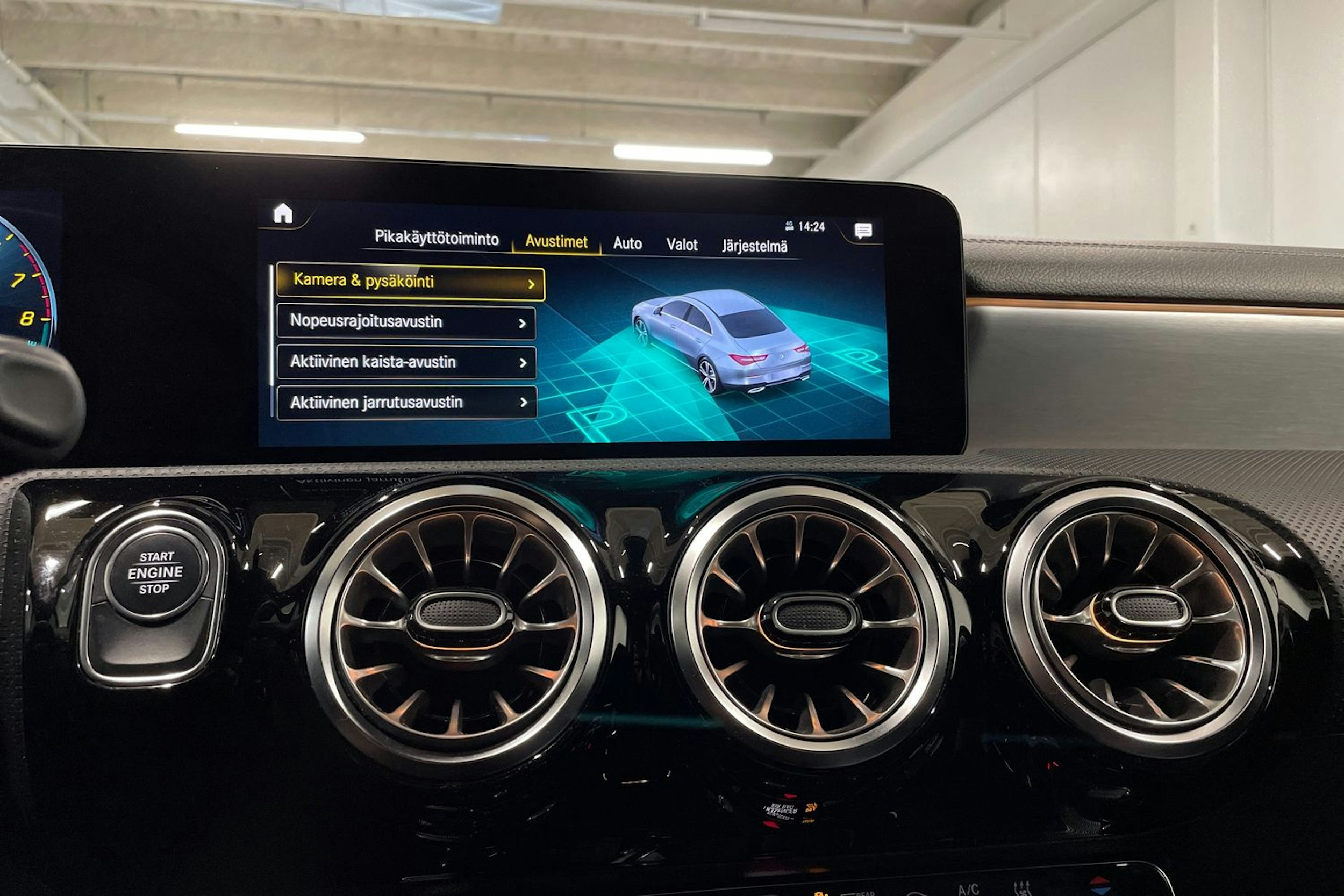 harmaa Mercedes-Benz CLA 2021 kuva 20.