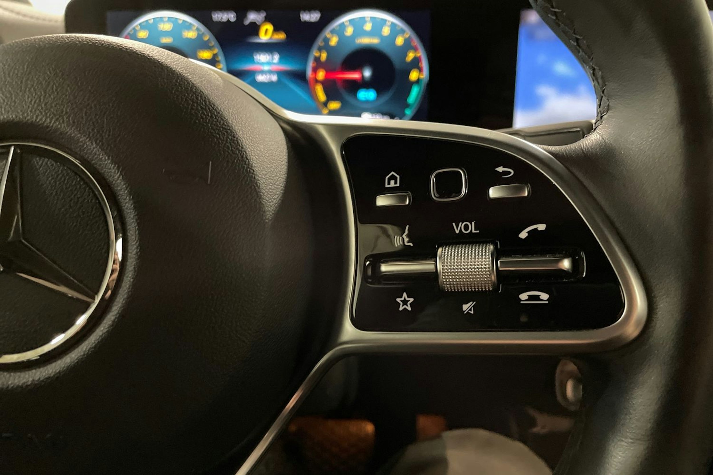 harmaa Mercedes-Benz CLA 2021 kuva 30.