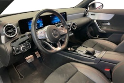 Musta Mercedes-Benz CLA 2021 kuva 7.