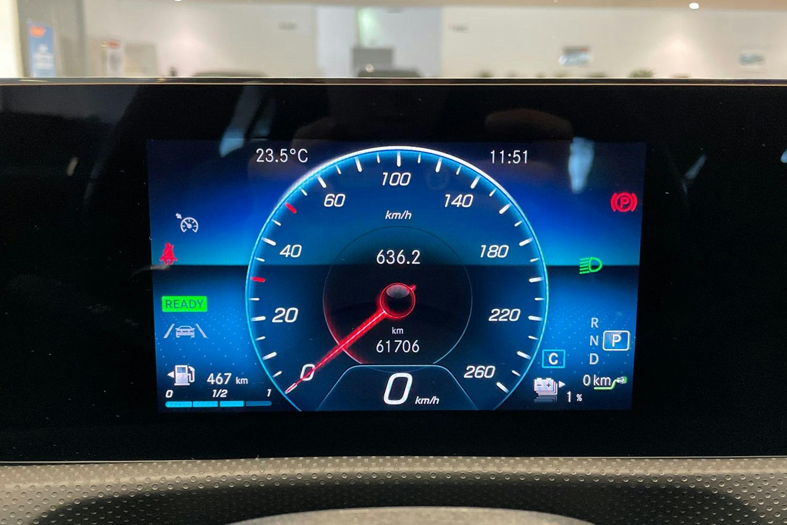 Musta Mercedes-Benz CLA 2021 kuva 18.