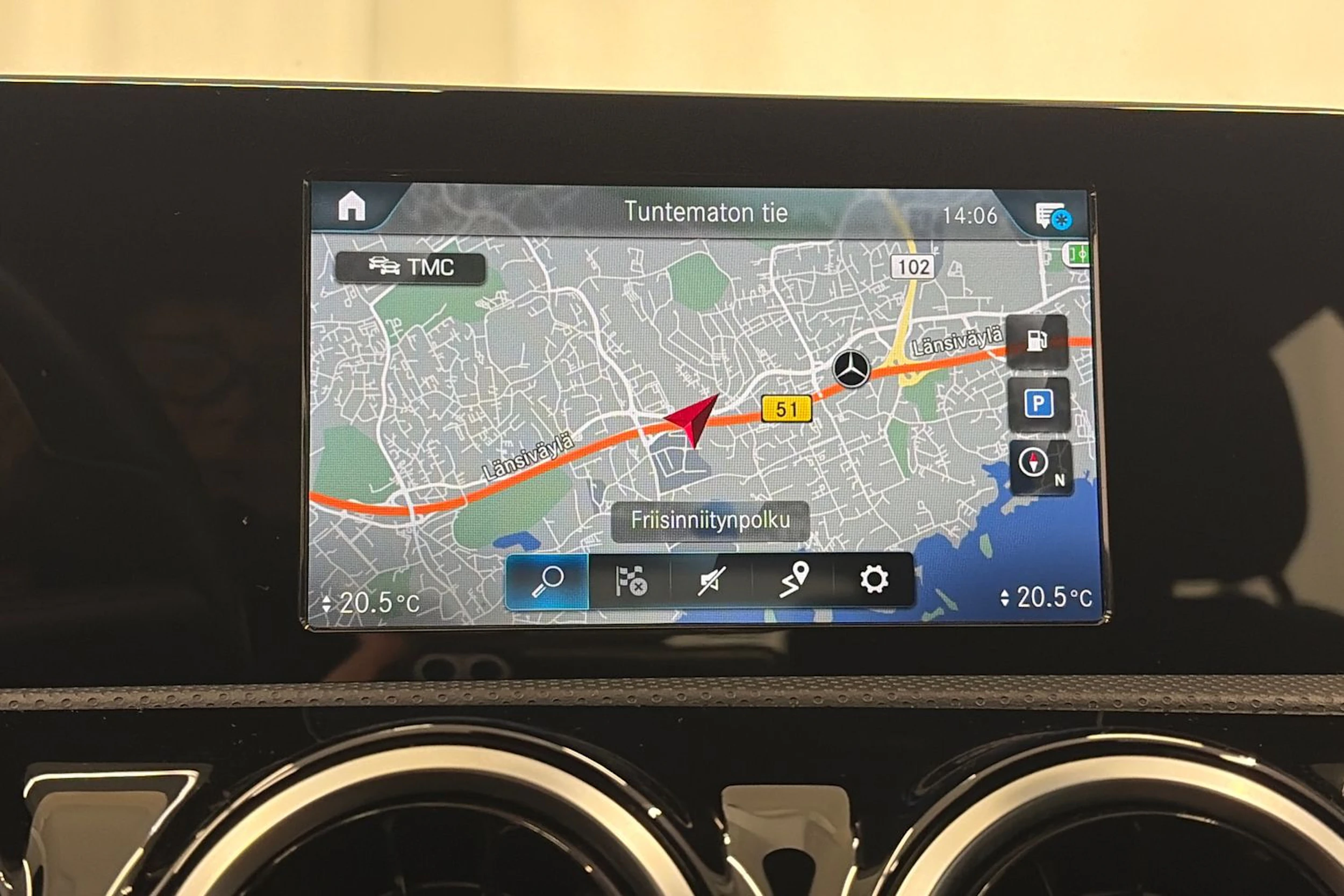 harmaa Mercedes-Benz CLA 2021 kuva 17.