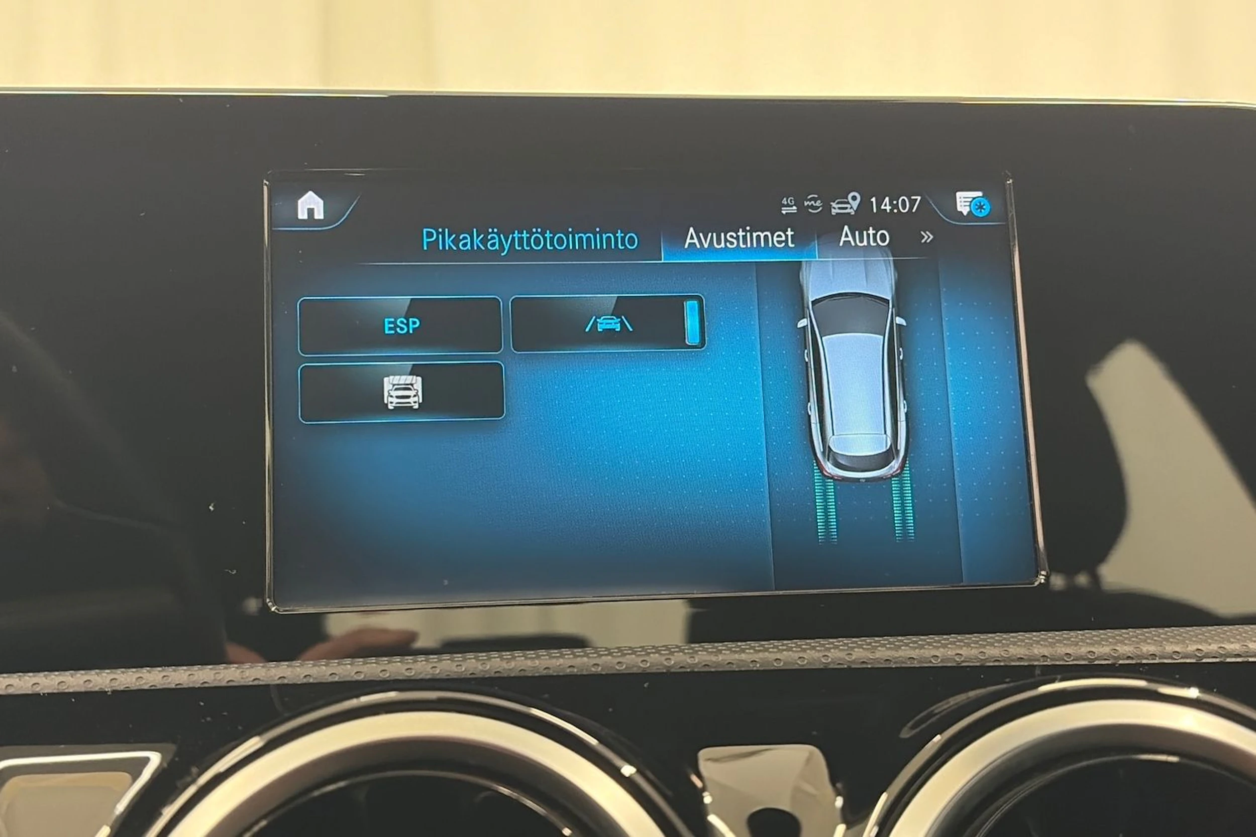 harmaa Mercedes-Benz CLA 2021 kuva 19.