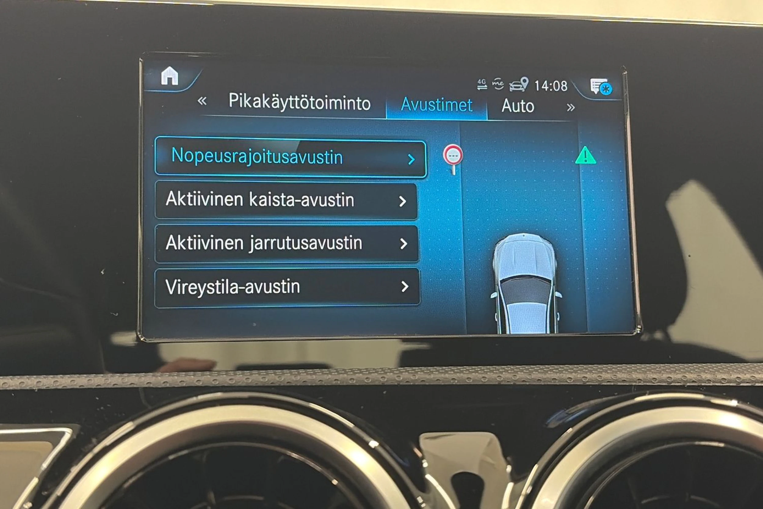 harmaa Mercedes-Benz CLA 2021 kuva 20.