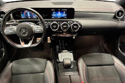 met. harmaa Mercedes-Benz CLA 2021 kuva 7.