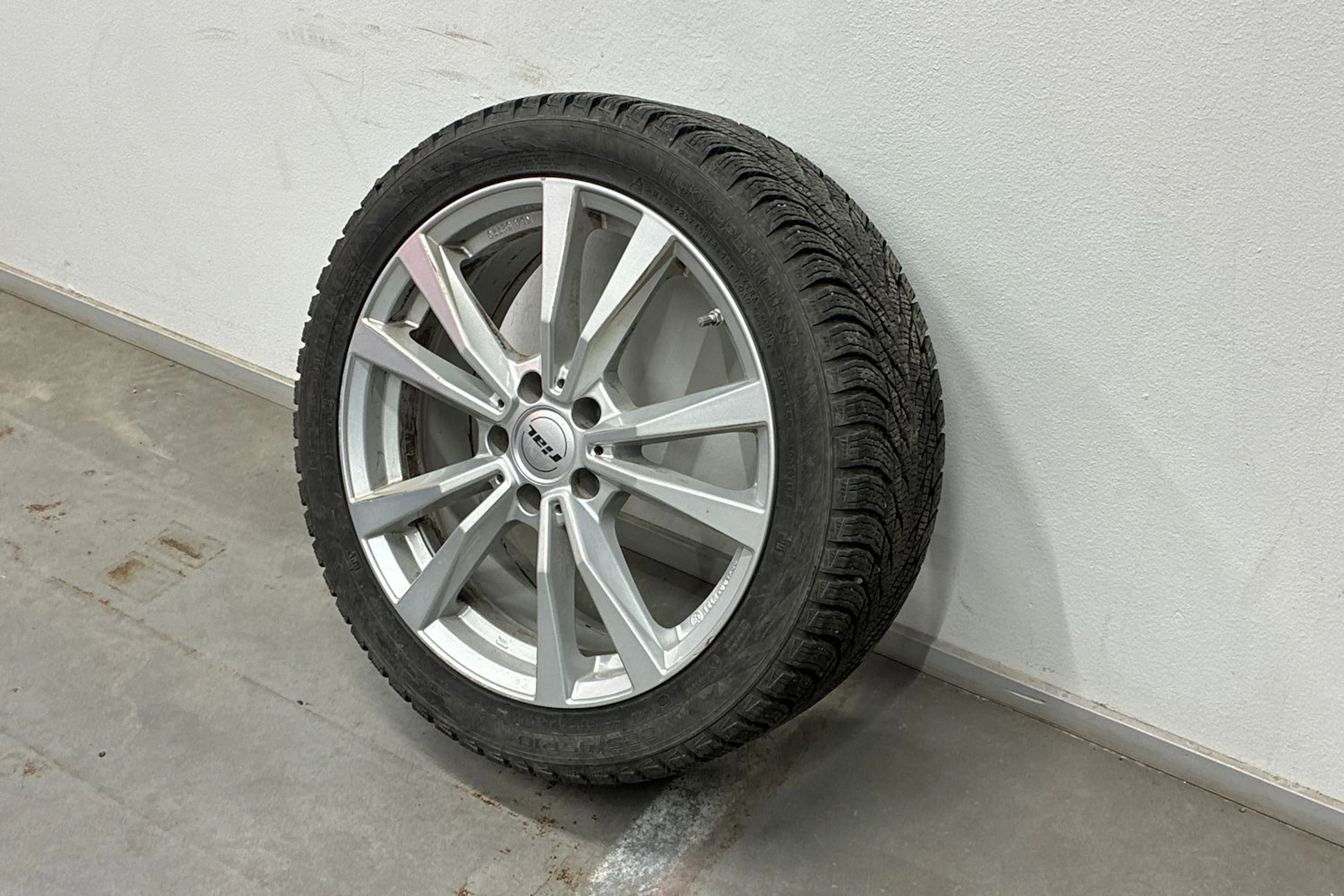 met. harmaa Mercedes-Benz CLA 2021 kuva 10.