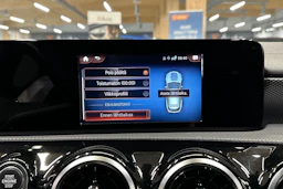 musta Mercedes-Benz CLA 2021 kuva 17.