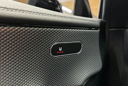 musta Mercedes-Benz CLA 2021 kuva 23.