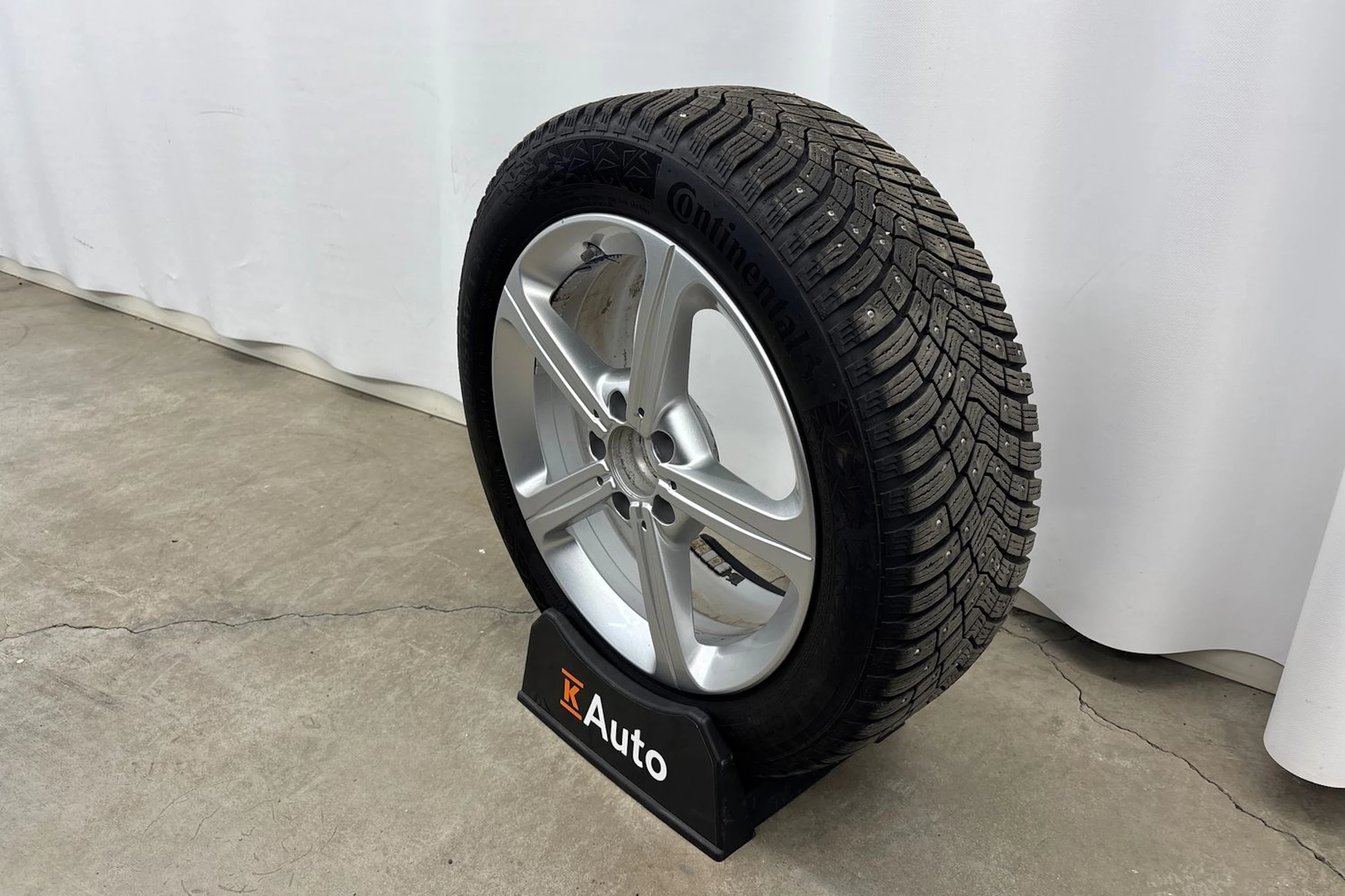 musta Mercedes-Benz CLA 2021 kuva 10.