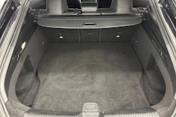 musta Mercedes-Benz CLA 2021 kuva 13.